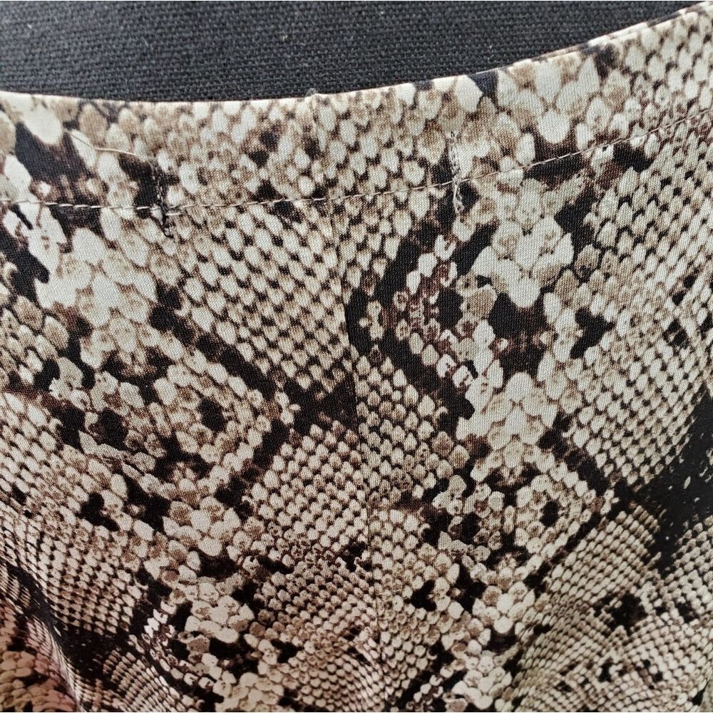 Snake Print Top - Picture 4 of 7